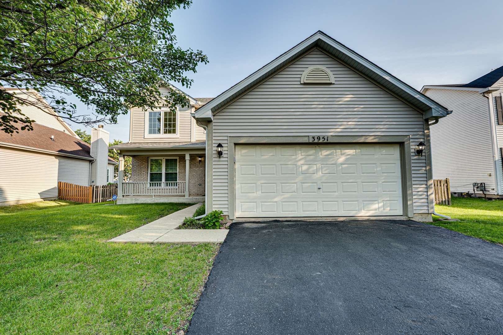 Aurora, IL 60504,3951 Nicholas CT