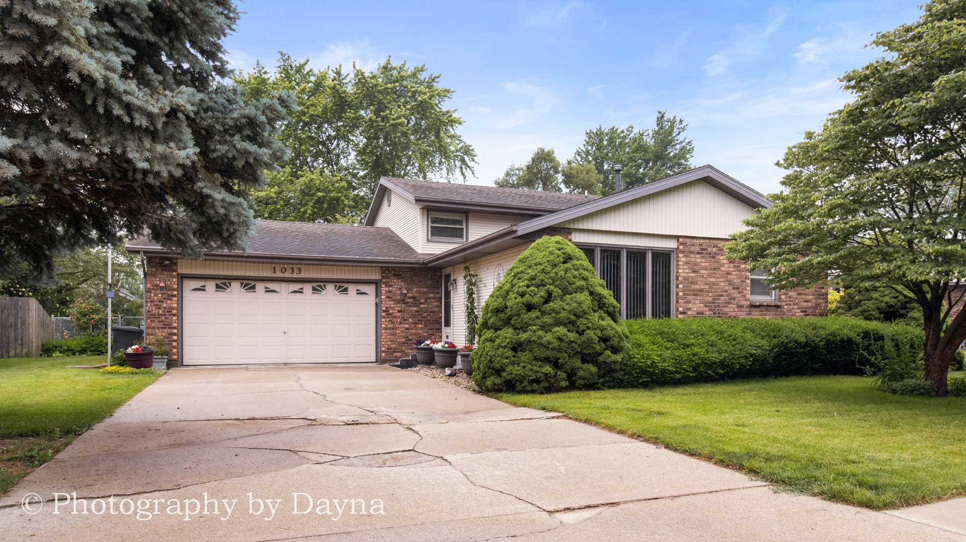 Bradley, IL 60915,1033 Pheasant DR
