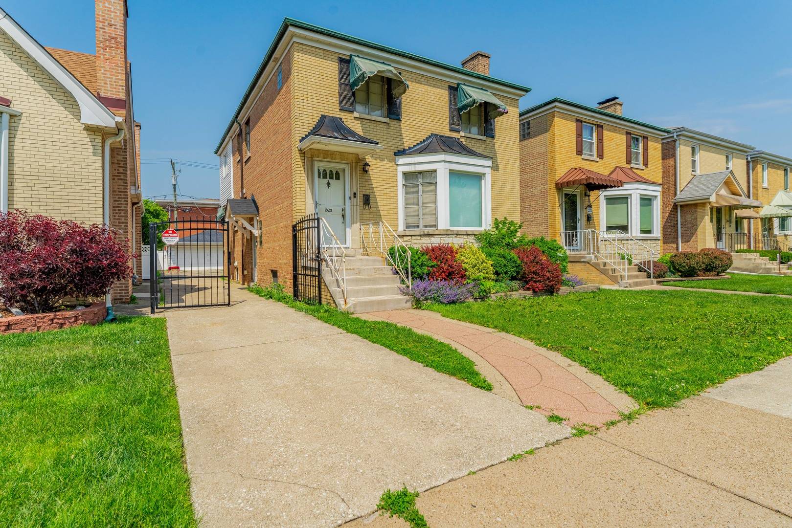 Berwyn, IL 60402,1820 Maple AVE