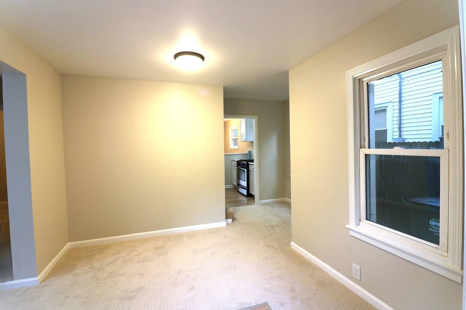 Round Lake Park, IL 60073,123 E Pineview DR