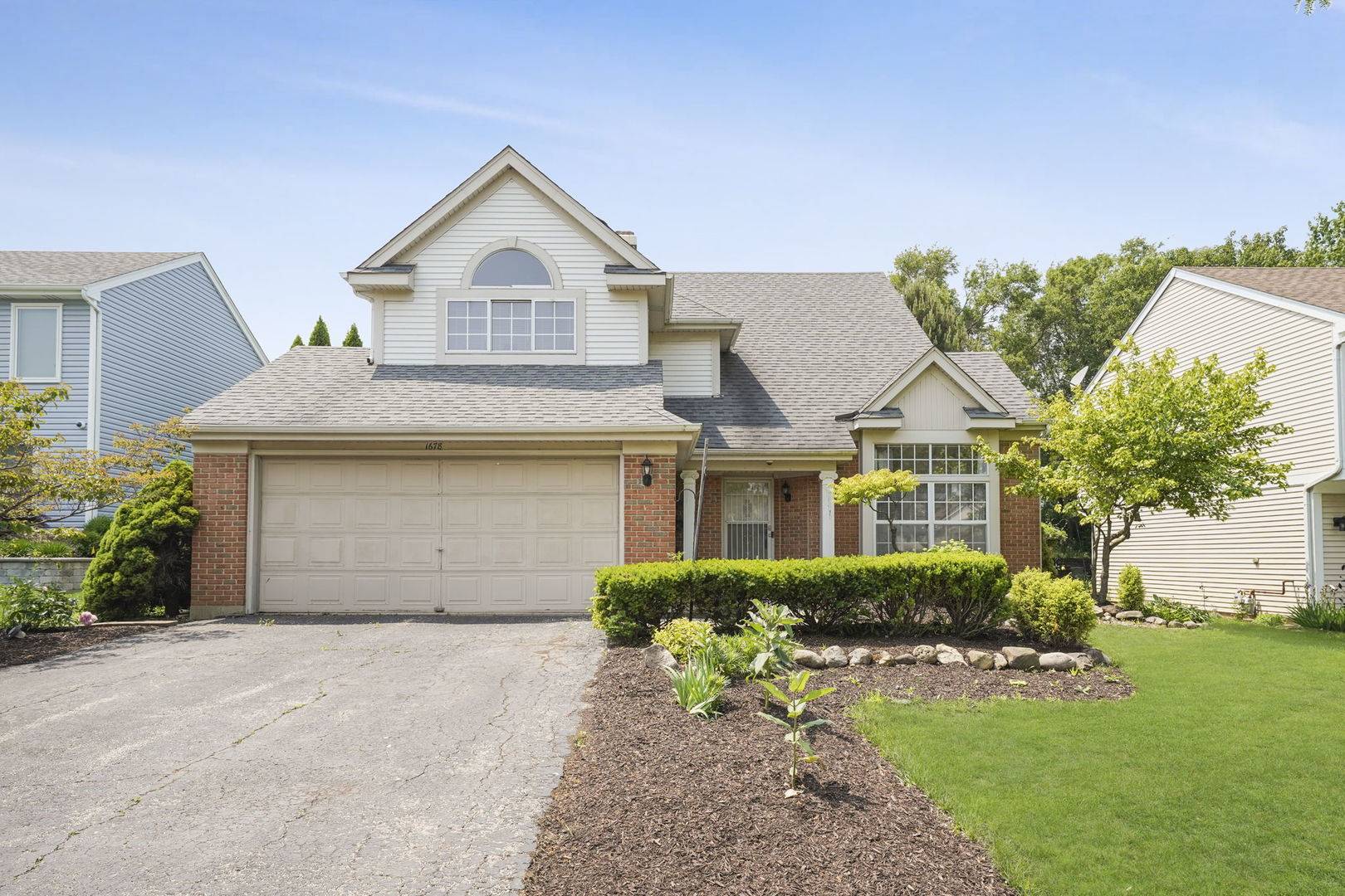Bartlett, IL 60103,1678 Penny LN