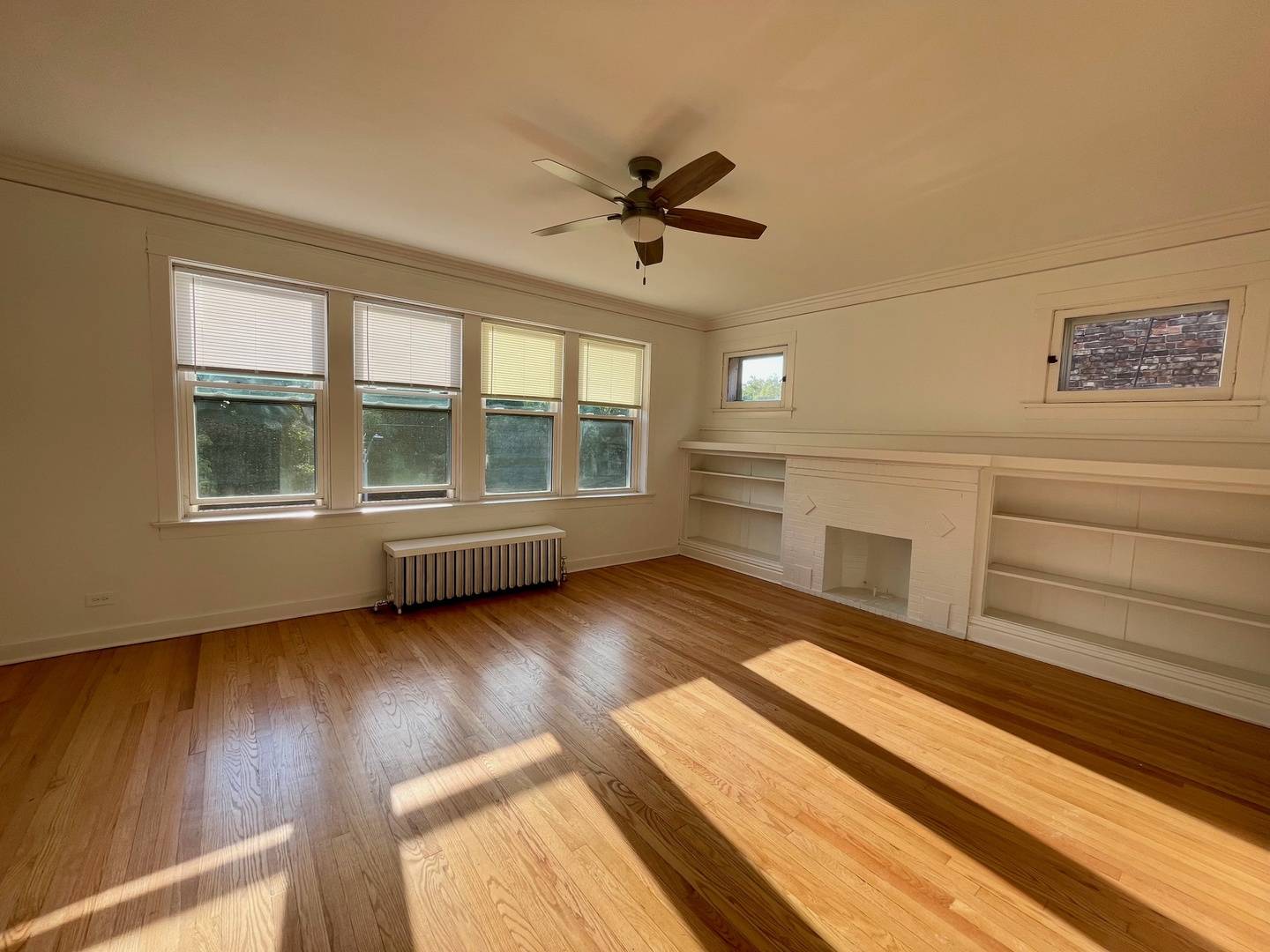 Oak Park, IL 60304,420 S Austin BLVD #3