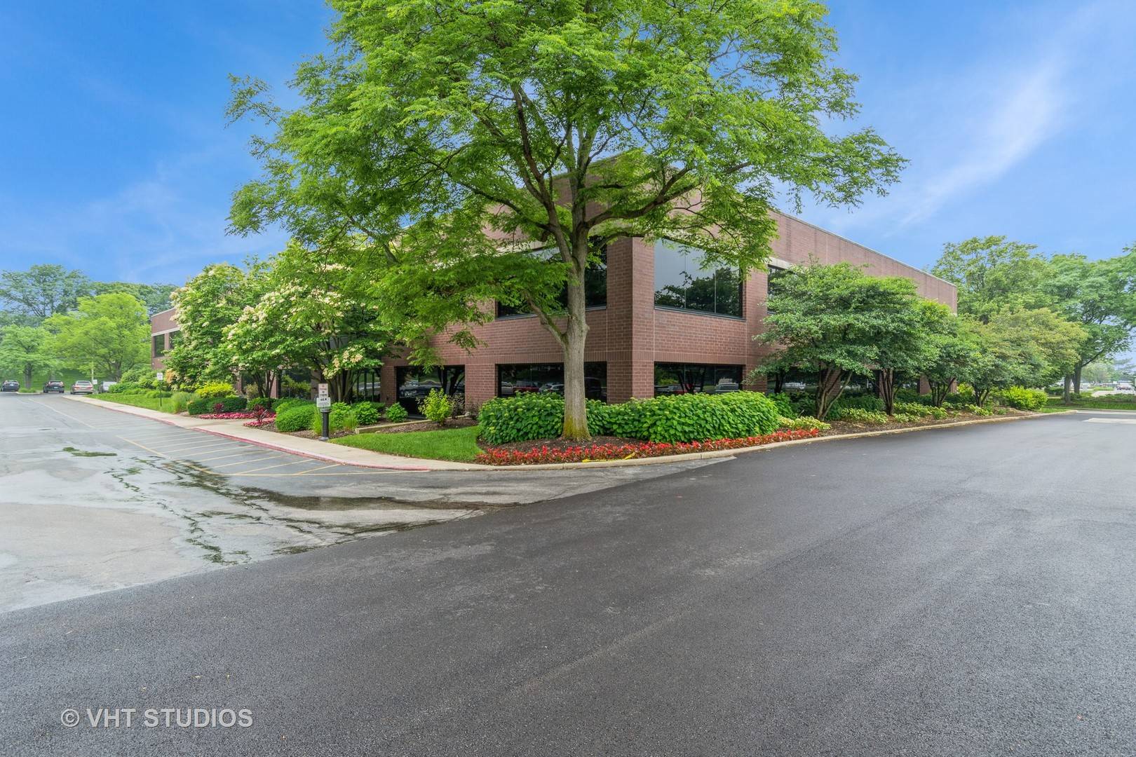 Naperville, IL 60563,1700 Park ST #101