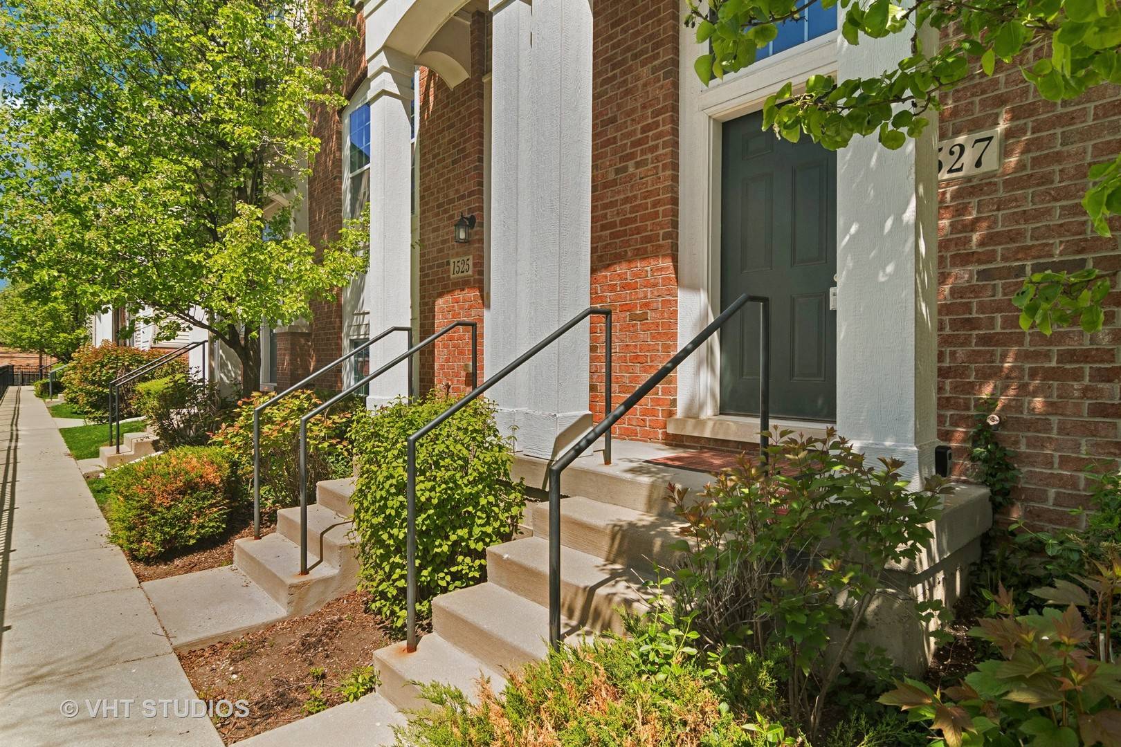 Arlington Heights, IL 60004,1527 E Arbor LN