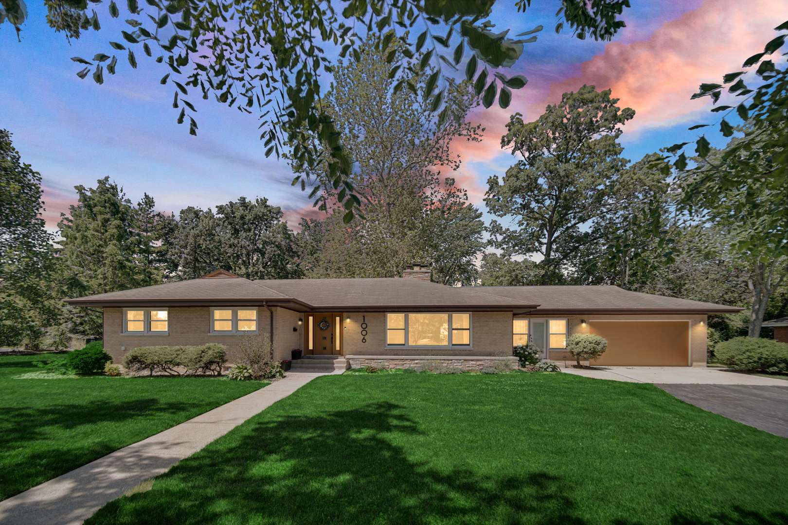 Flossmoor, IL 60422,1006 Gardner RD