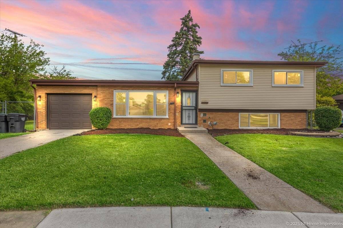 South Holland, IL 60473,16211 Joyce CIR