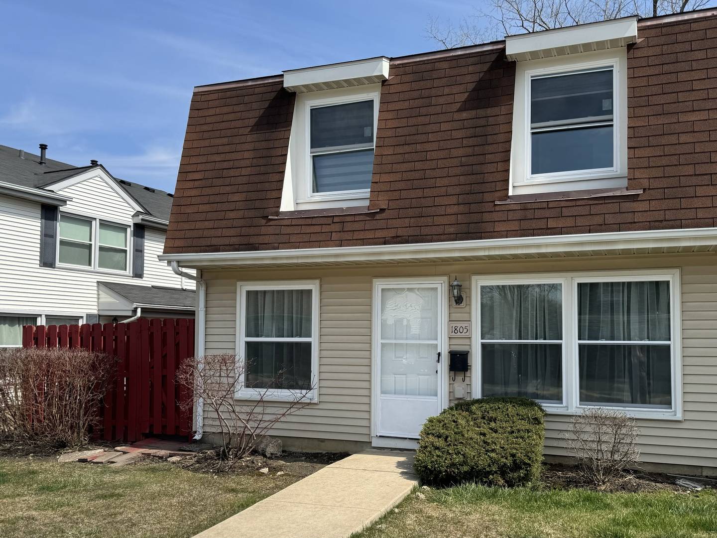 Hoffman Estates, IL 60169,1805 Marquette LN