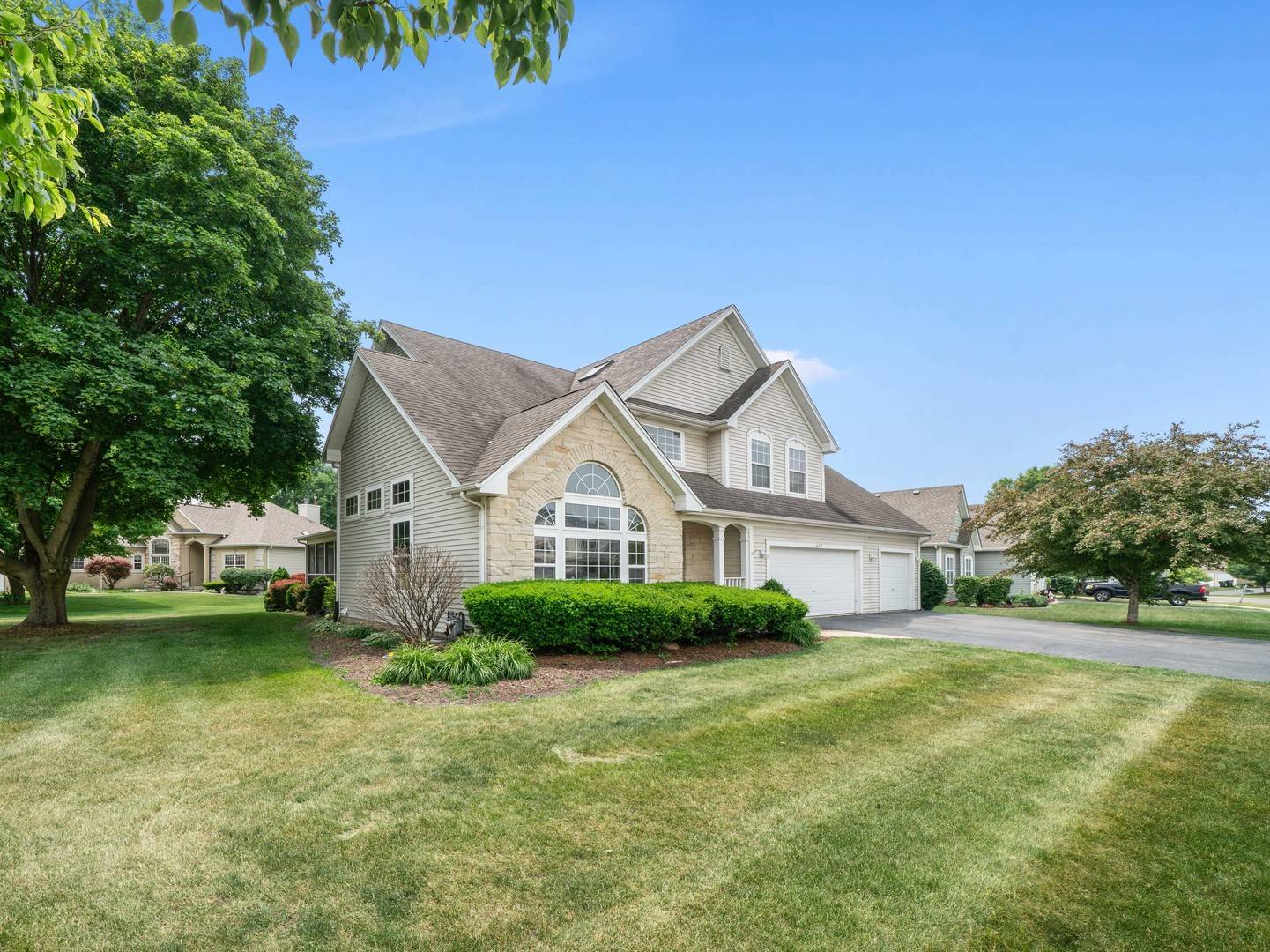 Yorkville, IL 60560,602 Greenfield Turn