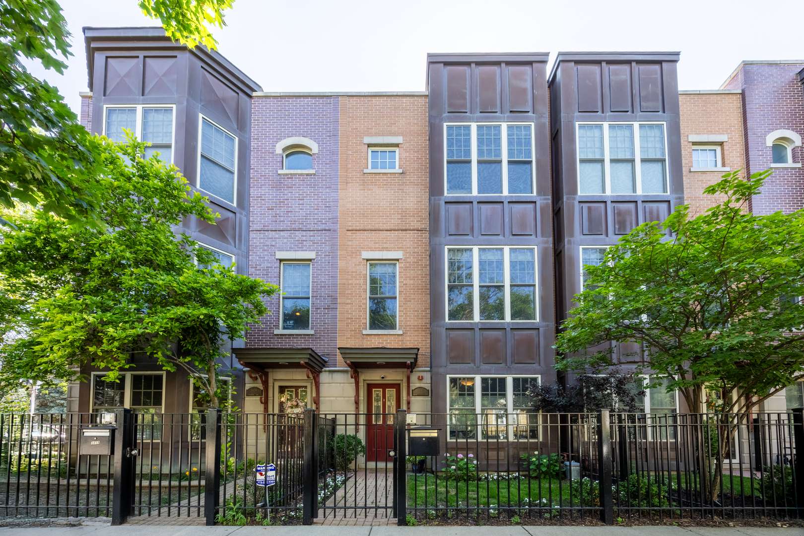 Chicago, IL 60618,3457 N Whipple ST