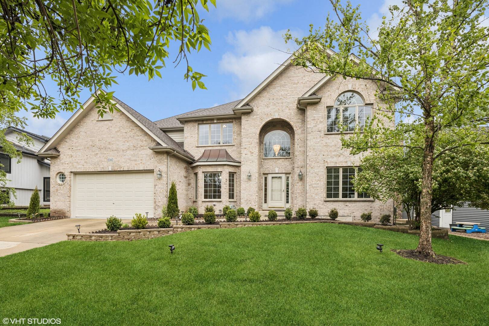 Naperville, IL 60563,1040 E Buckingham DR