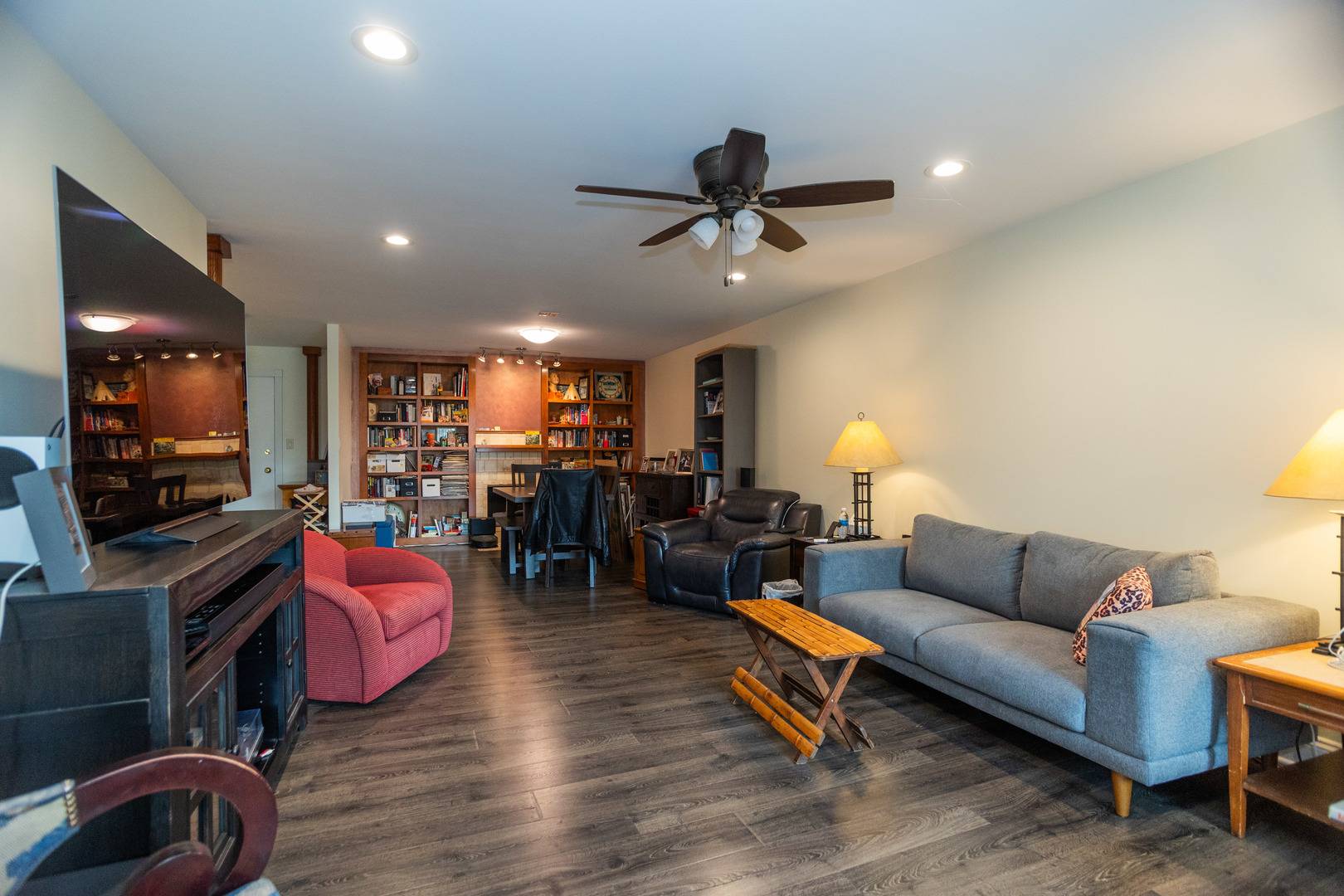 Evanston, IL 60203,9201 Drake AVE #101S