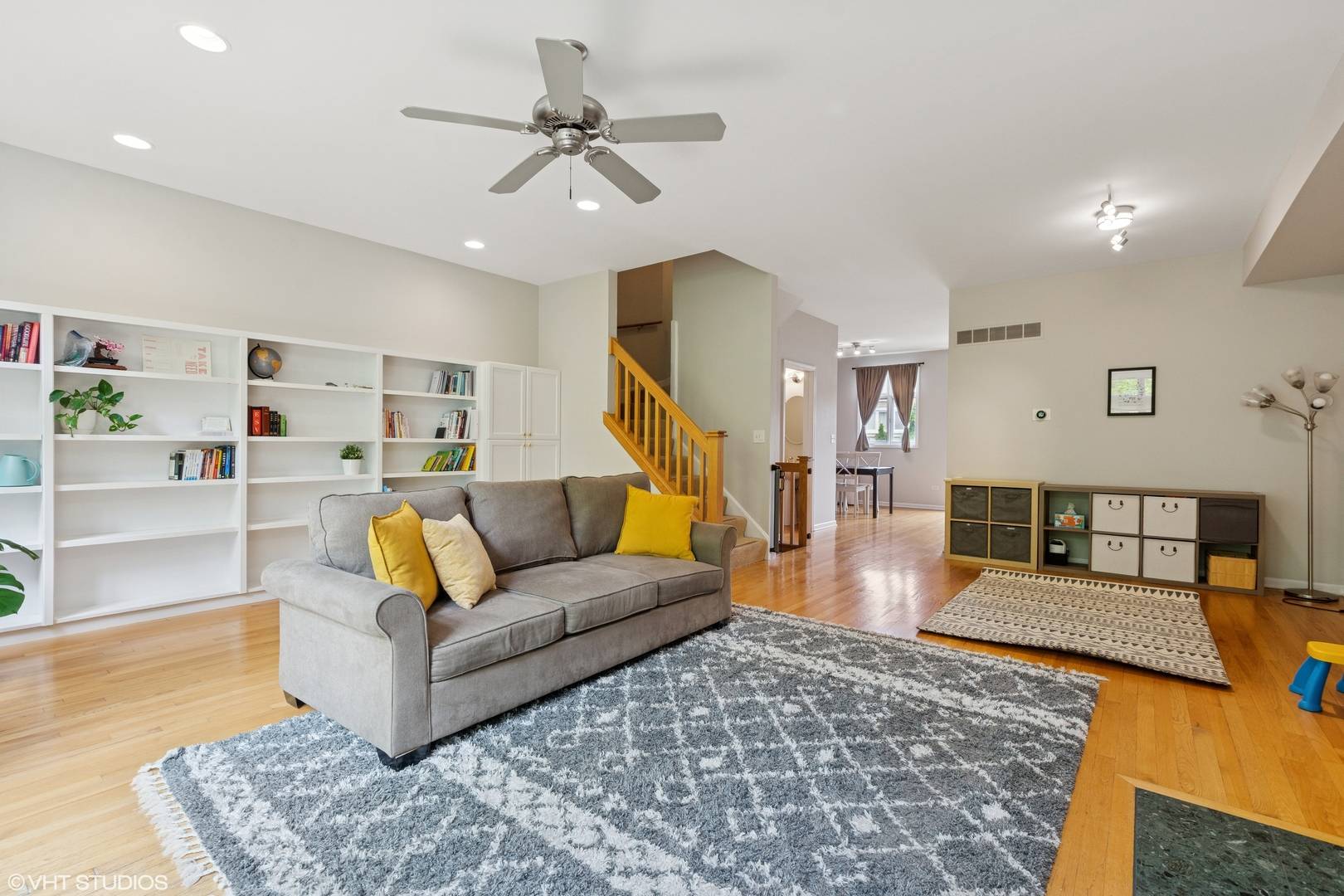 Chicago, IL 60615,5414 S Greenwood AVE #2