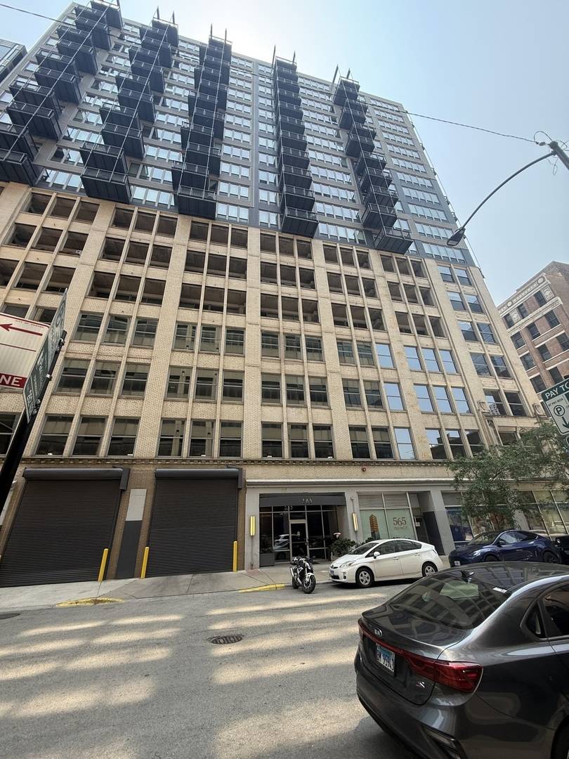 Chicago, IL 60661,565 W Quincy ST #1108