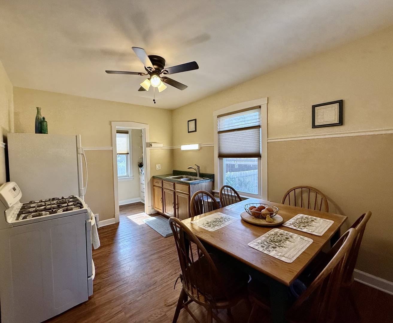 Riverside, IL 60546,98 Northgate RD