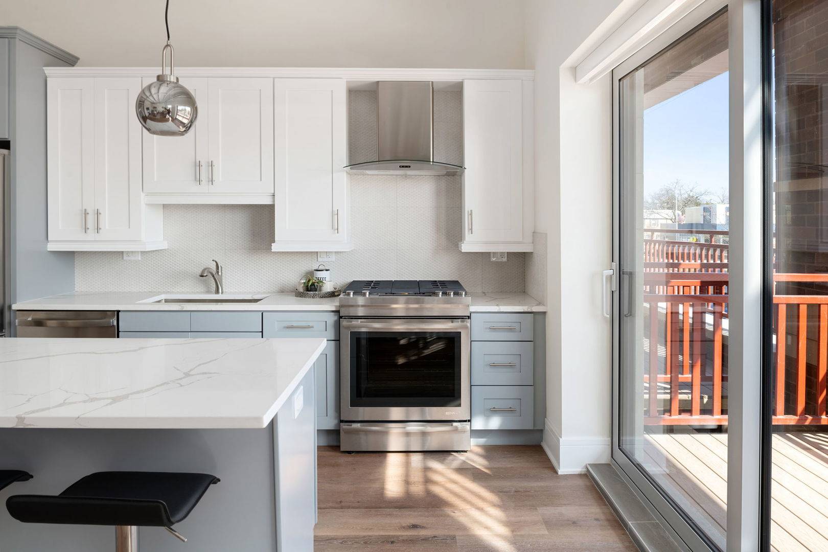 Chicago, IL 60707,6700 W North AVE #106