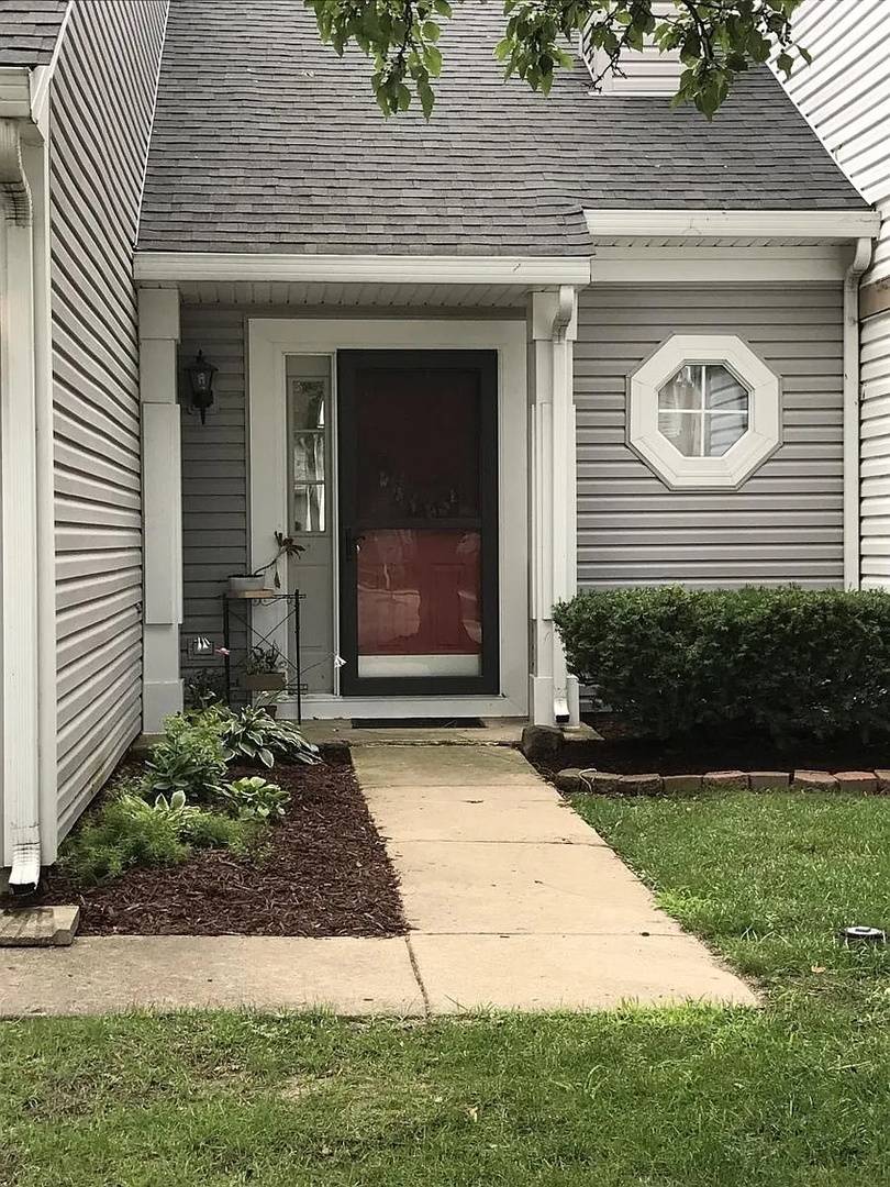 Lake In The Hills, IL 60156,8 CRABAPPLE CT #0