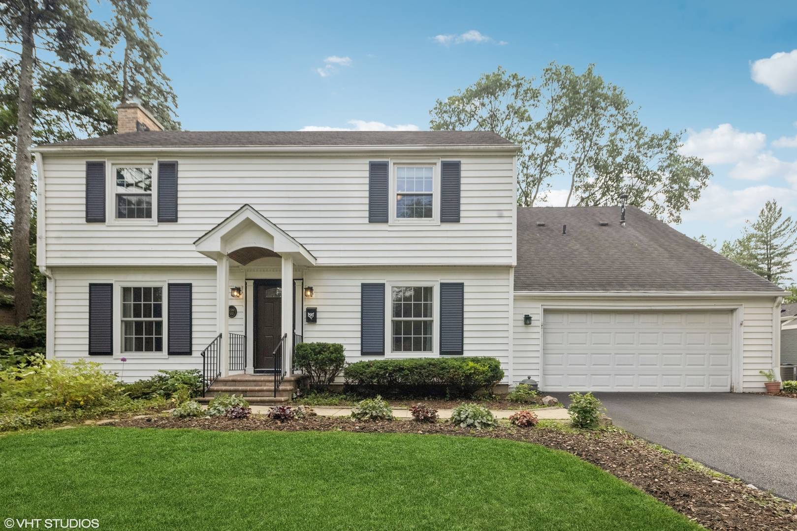 Wheaton, IL 60189,220 E Elm ST