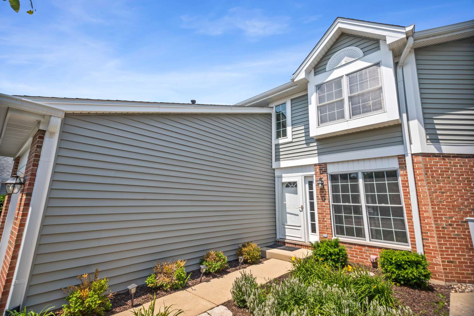 Carol Stream, IL 60188,257 Eclipse DR #257
