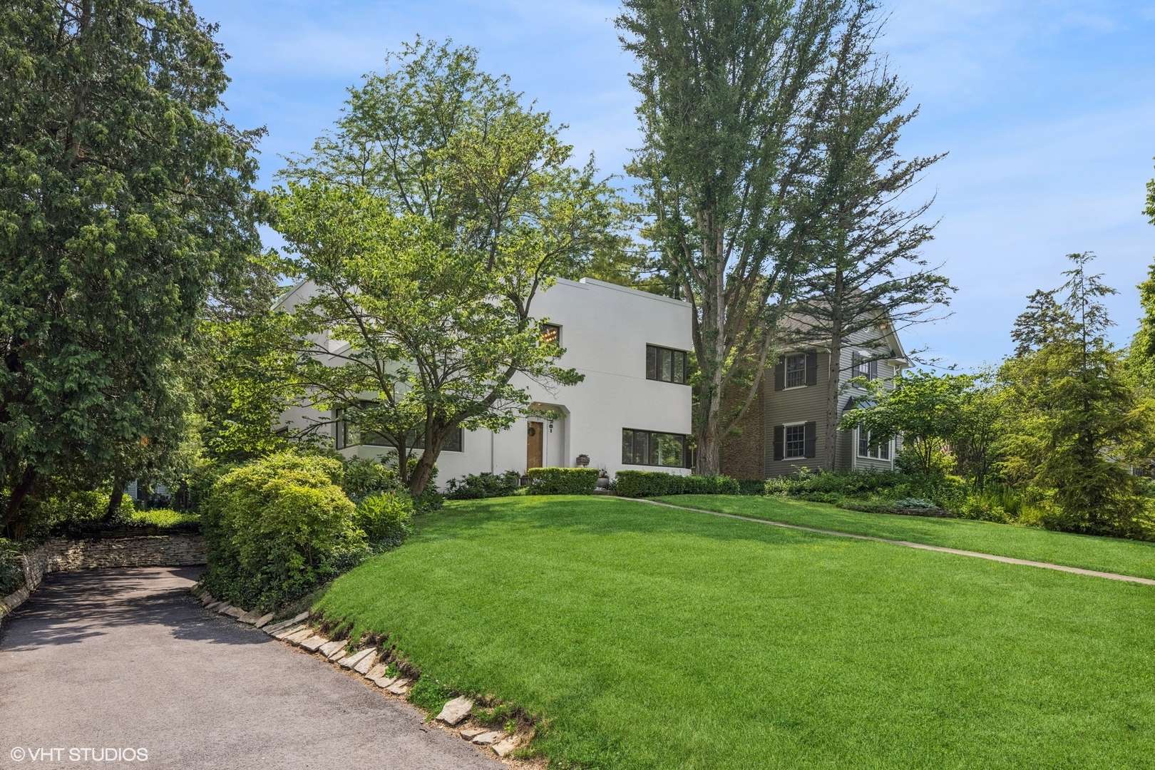 Glen Ellyn, IL 60137,761 Revere RD