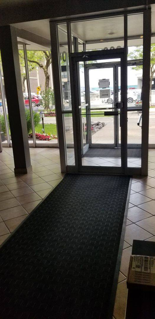Chicago, IL 60660,6300 N Sheridan RD #107