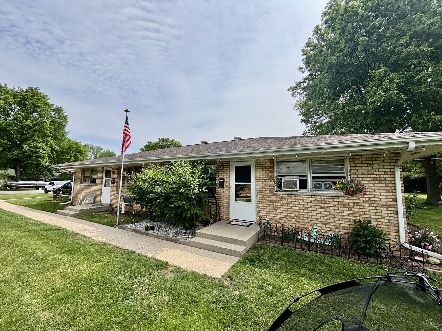Belvidere, IL 61008,1526 Douglas CT