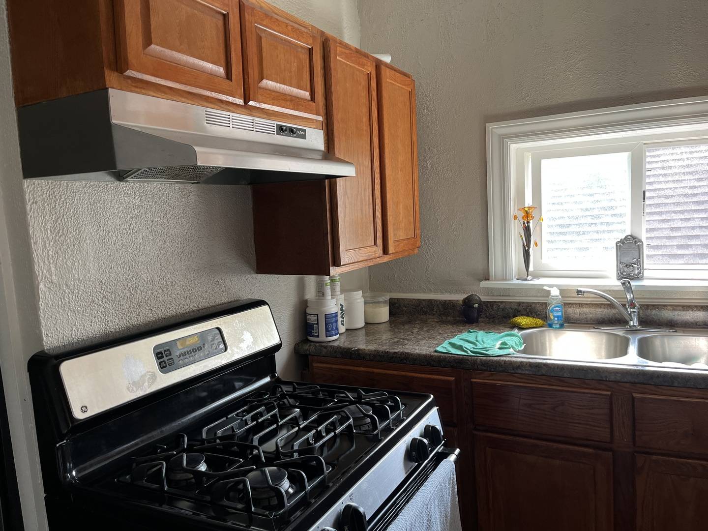 Aurora, IL 60505,761 E NEW YORK ST #2