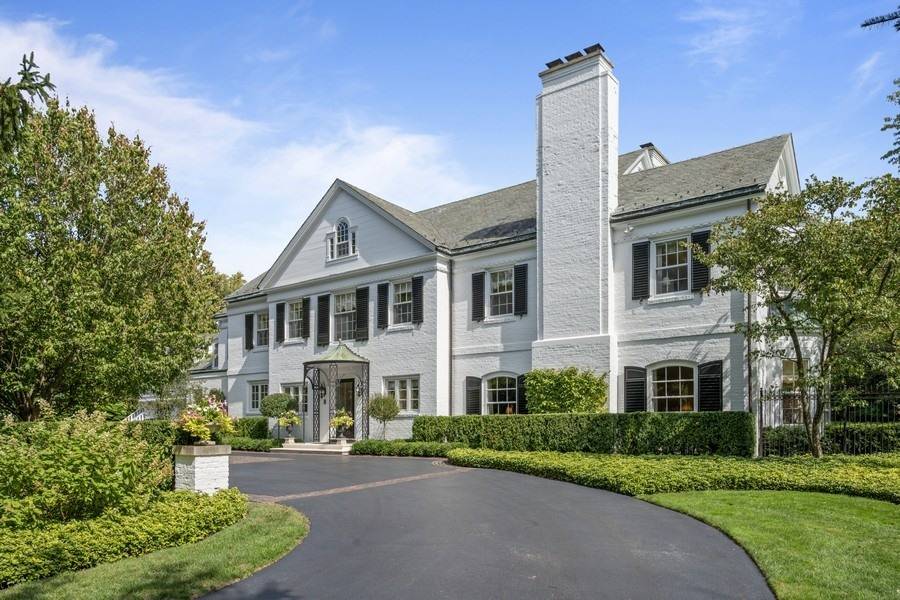 Winnetka, IL 60093,5 Woodley RD