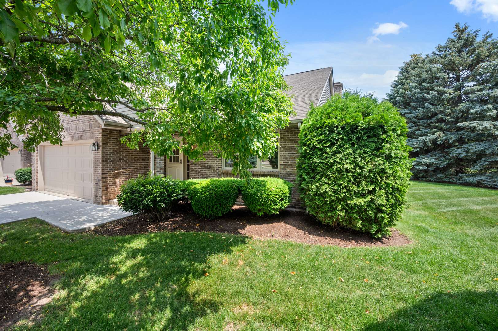 Sycamore, IL 60178,814 Croatian CT