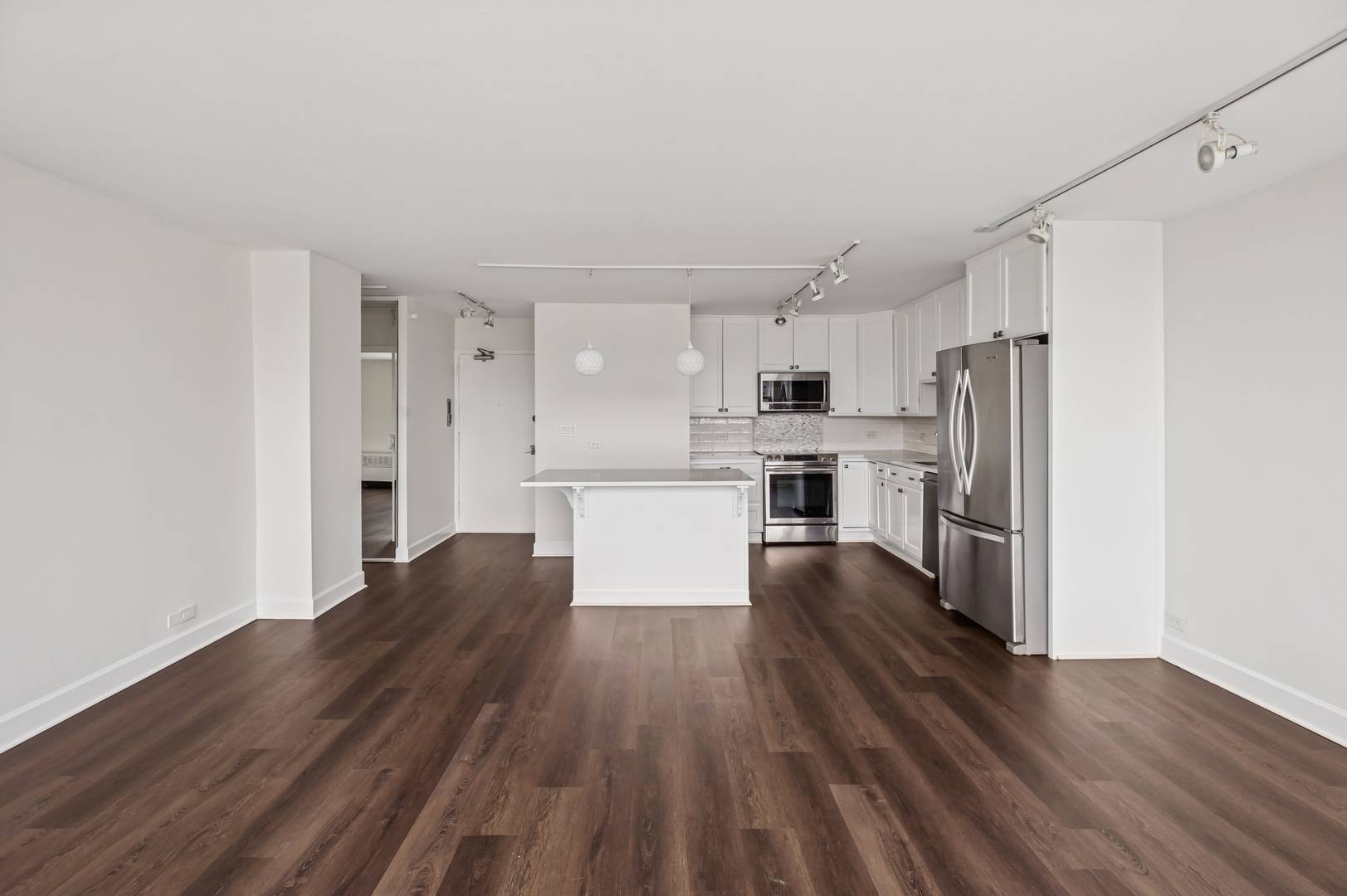 Chicago, IL 60610,1460 N Sandburg TER #2703