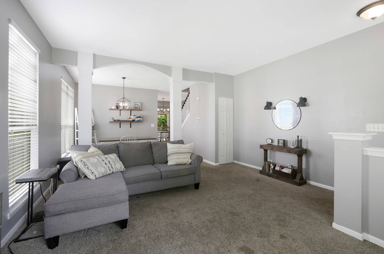 Huntley, IL 60142,10628 Great Plaines DR