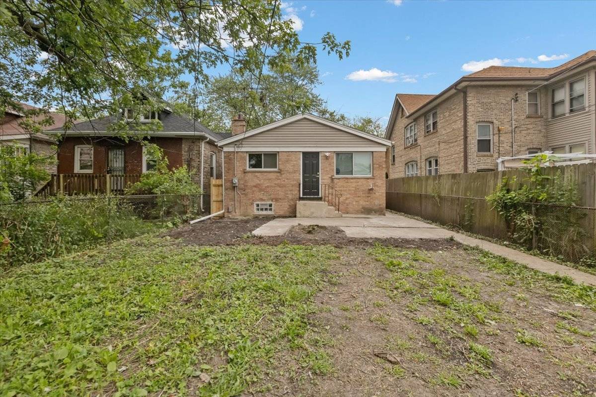 Chicago, IL 60628,10011 S Princeton AVE