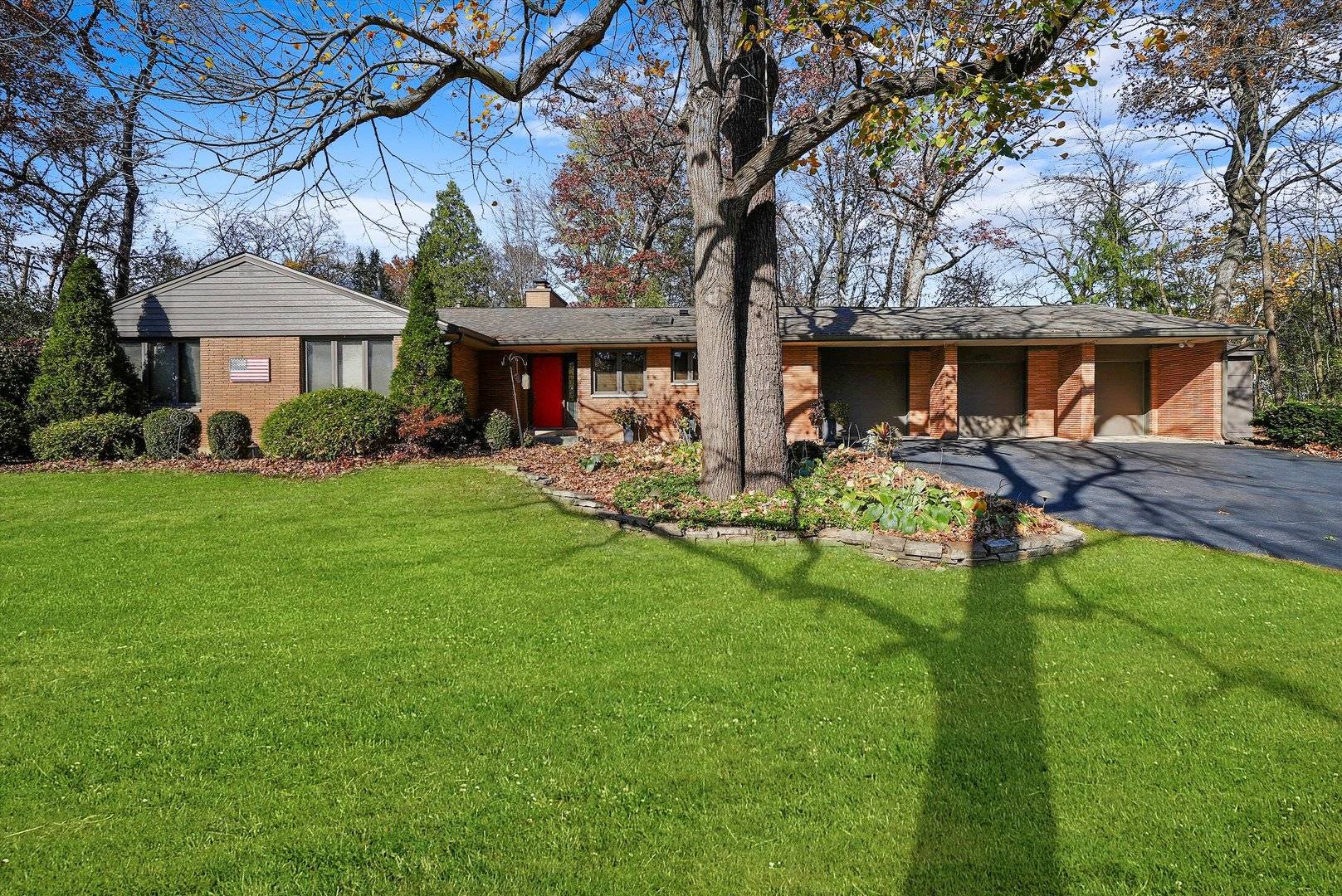 Palatine, IL 60067,4770 Woodcliff LN