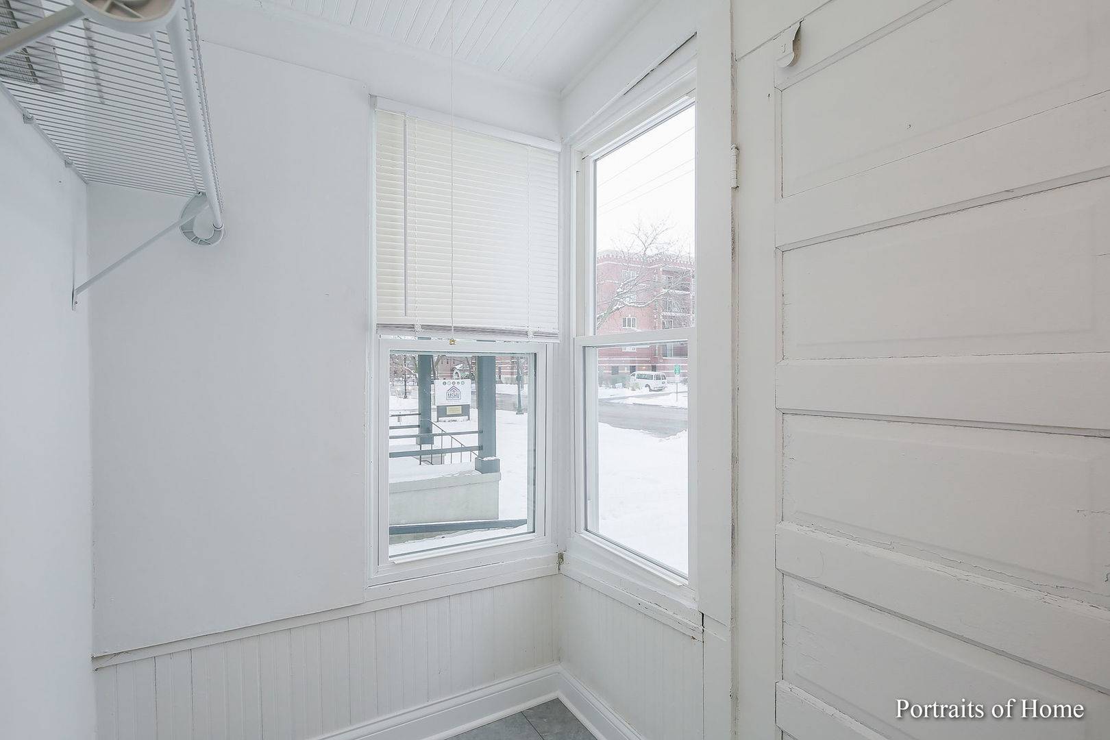 Wheaton, IL 60187,127 N West ST