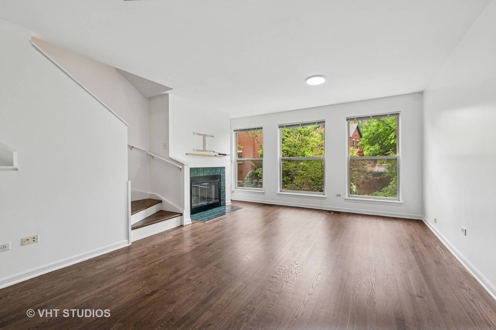 Chicago, IL 60610,1487 N CLYBOURN AVE #F