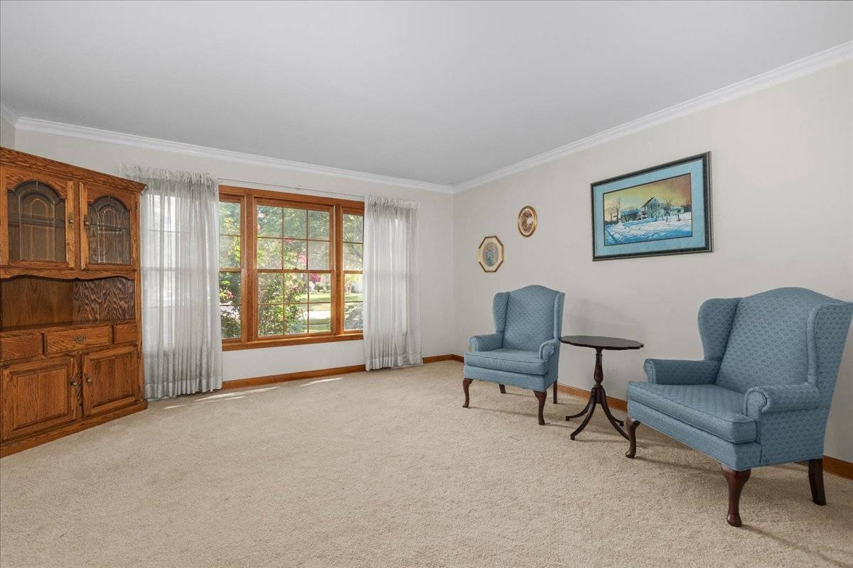 Libertyville, IL 60048,508 Fairlawn AVE
