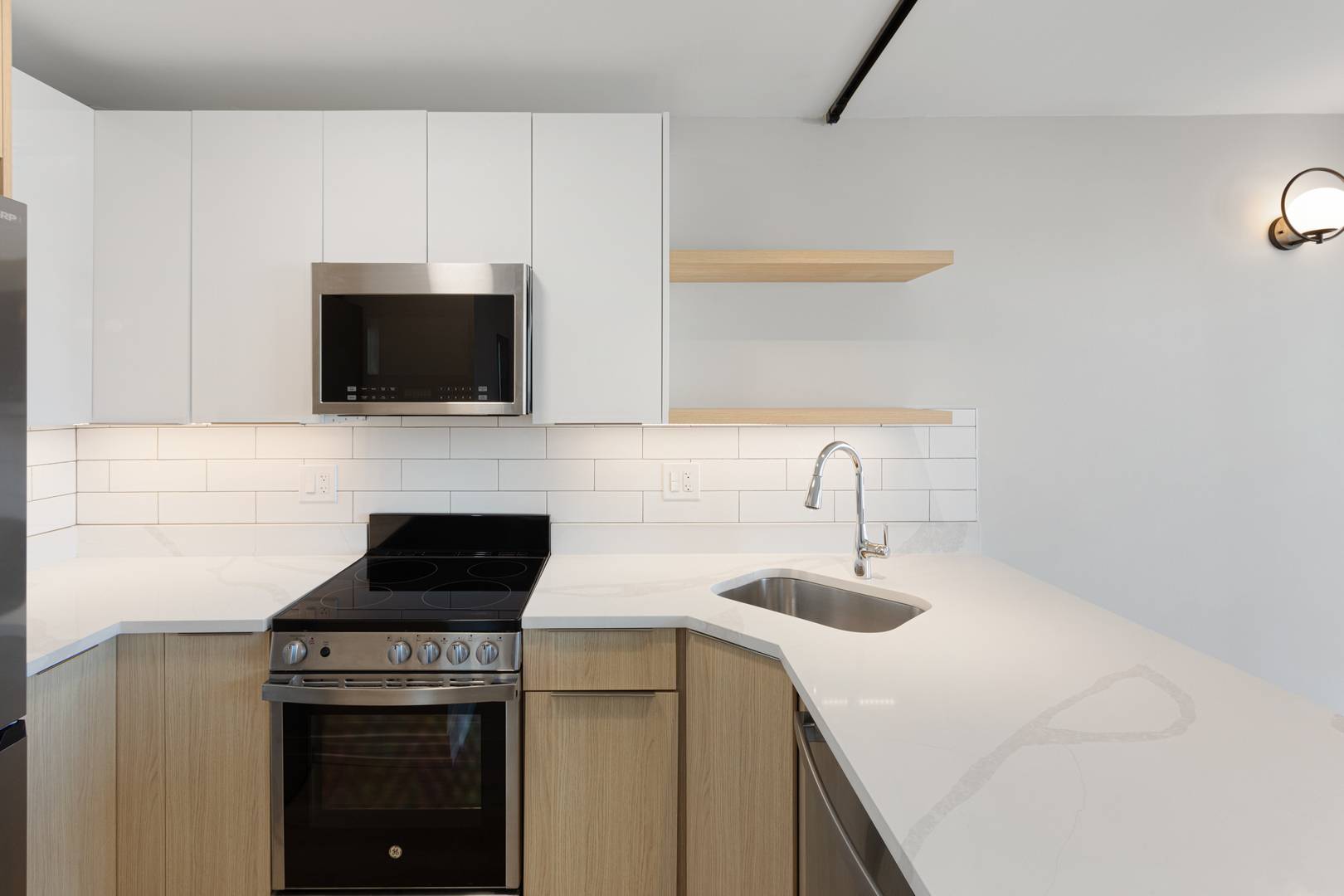 Chicago, IL 60660,6166 N Sheridan RD #10L
