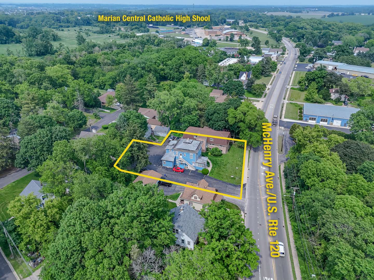 Woodstock, IL 60098,631 McHenry AVE