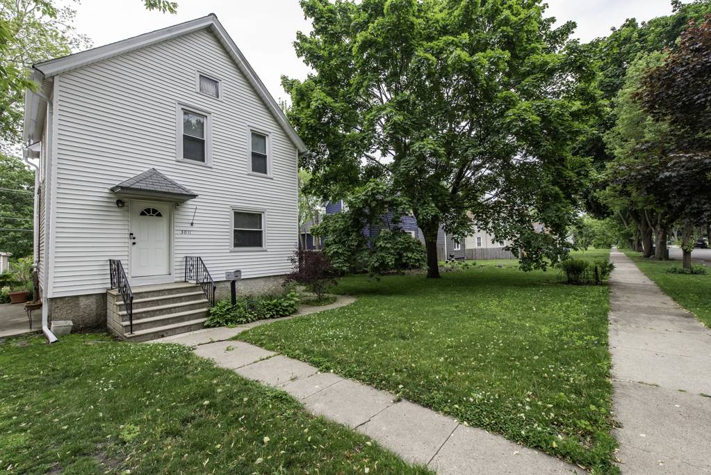 Zion, IL 60099,3011 Emmaus AVE