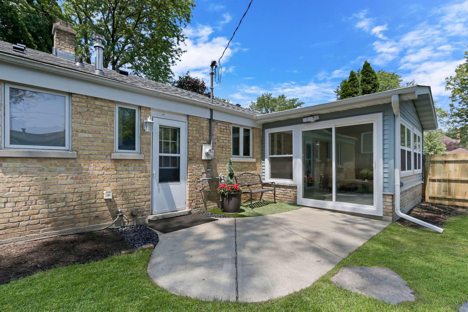 Libertyville, IL 60048,400 Wedgemere PL
