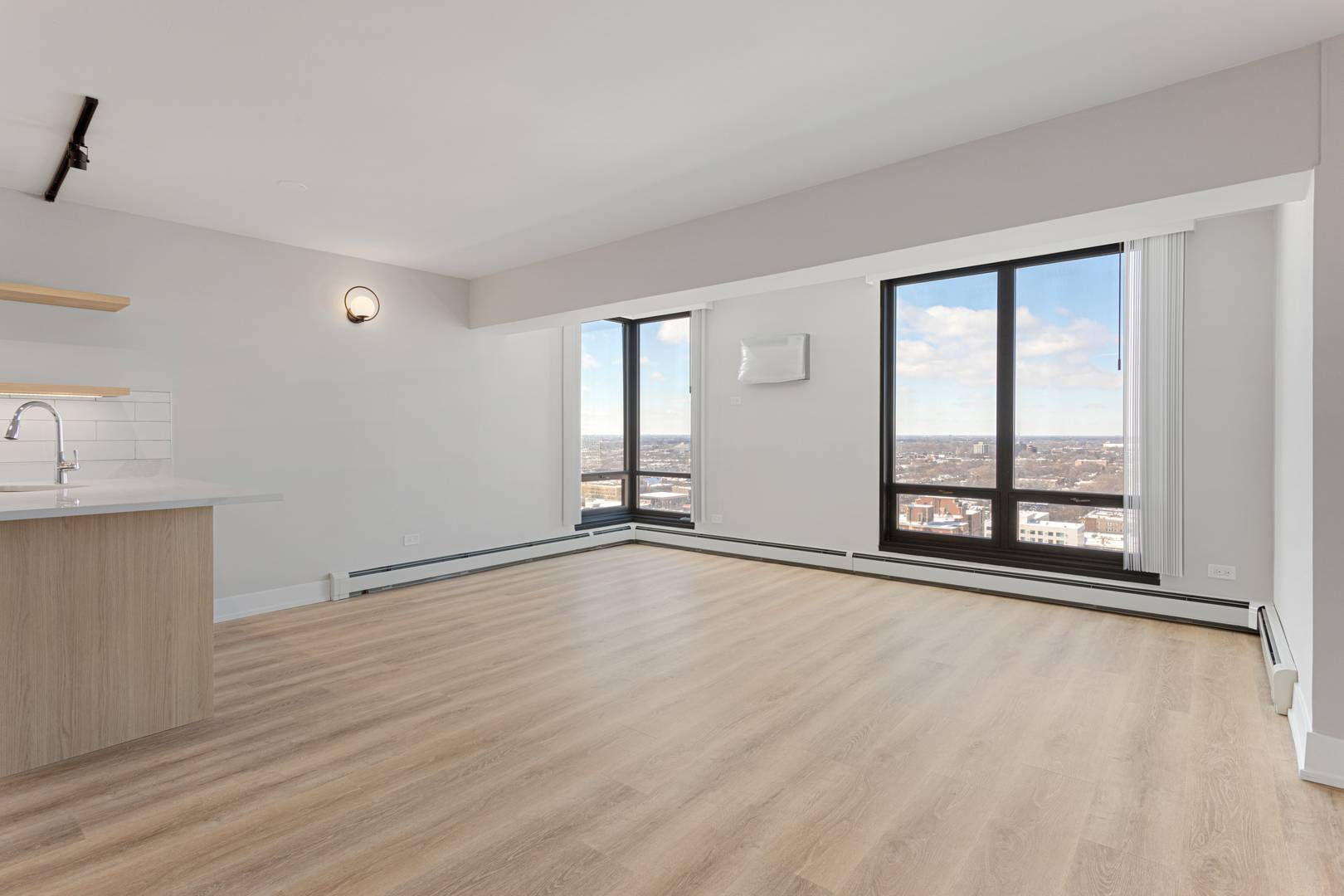 Chicago, IL 60660,6166 N Sheridan RD #6L