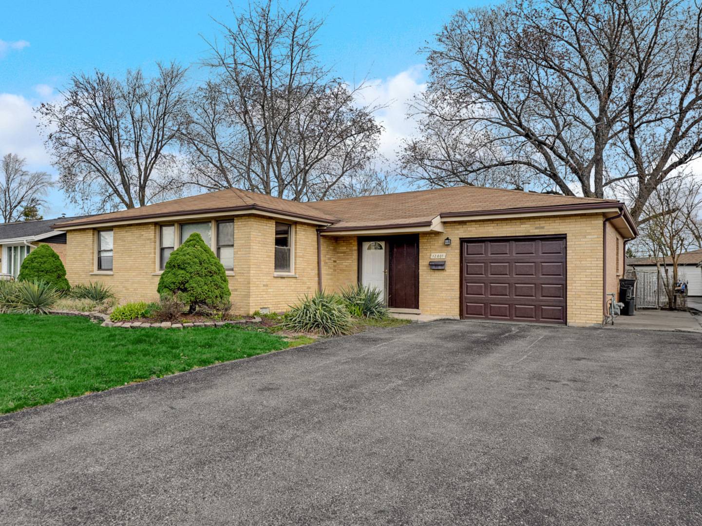 Crestwood, IL 60418,12801 W Playfield DR