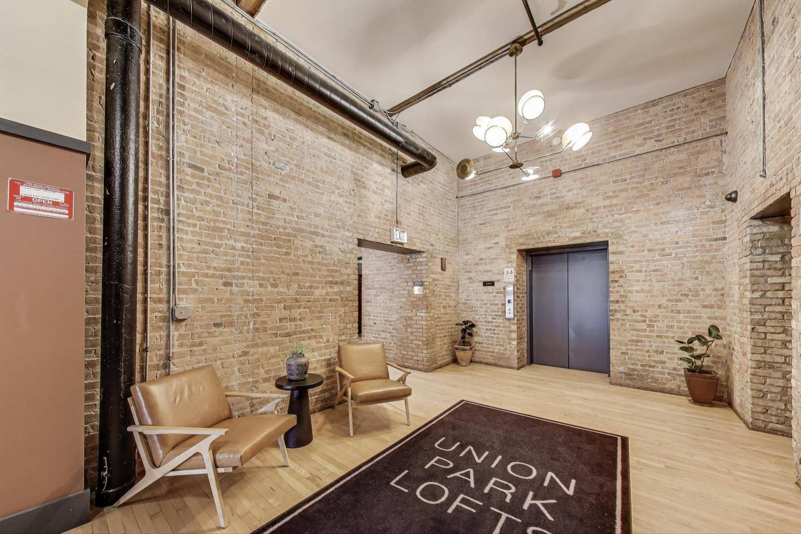 Chicago, IL 60607,1327 W WASHINGTON BLVD #4C
