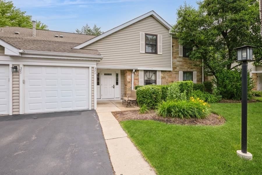 Schaumburg, IL 60193,371 Southbury CT #B2