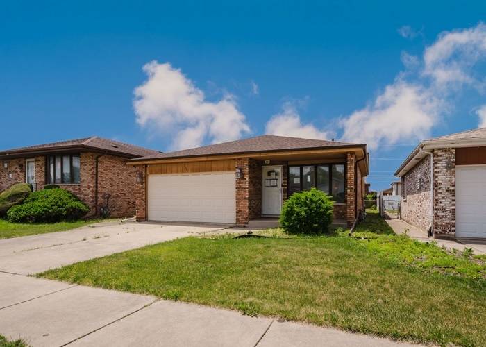 Calumet City, IL 60409,306 Escanaba AVE