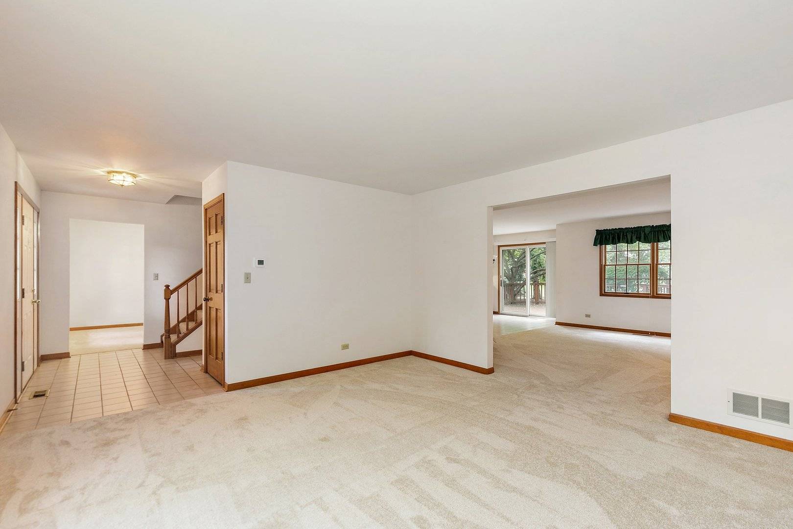 West Dundee, IL 60118,905 Pember CIR
