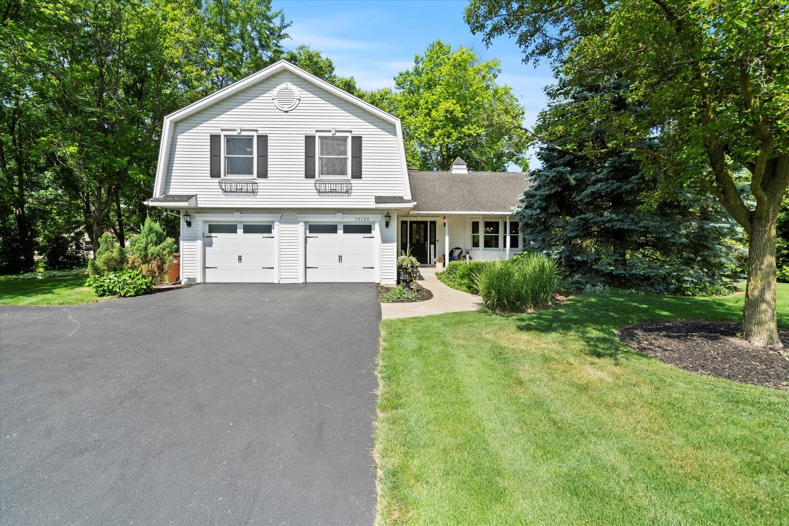 Lemont, IL 60439,13220 Silver Fox DR