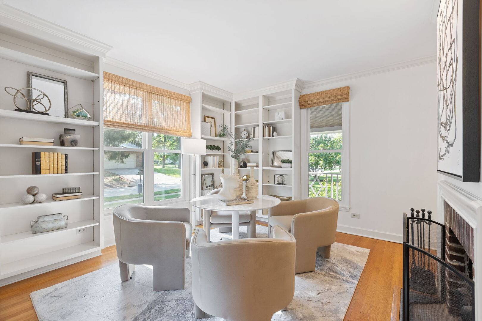 Lake Bluff, IL 60044,601 E Center AVE