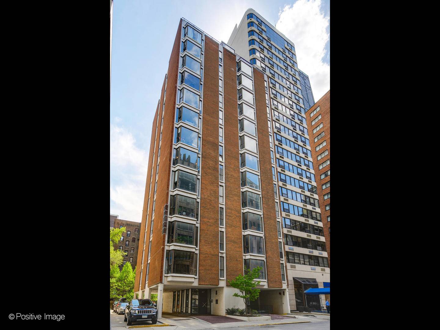 Chicago, IL 60611,227 E Walton PL #3W