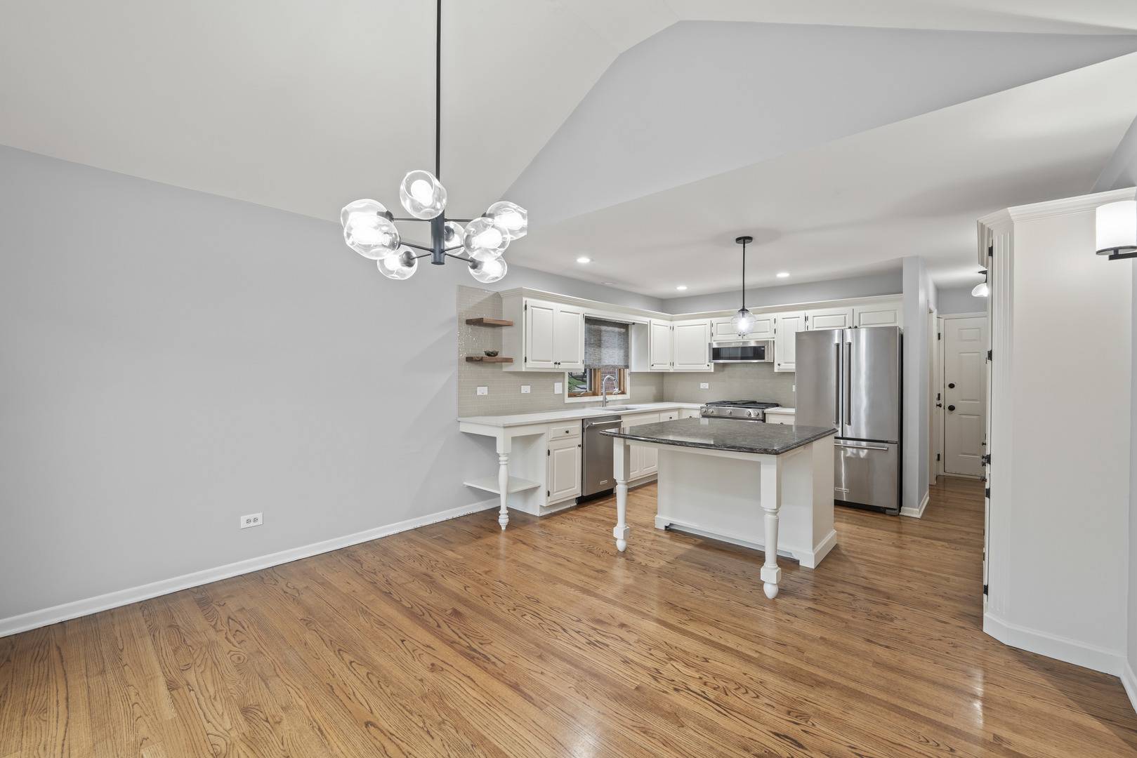 Orland Park, IL 60467,10900 Beth DR