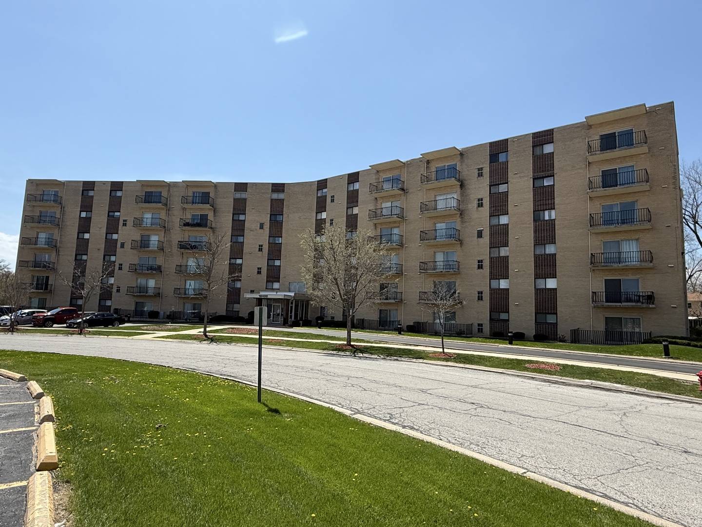 Homewood, IL 60430,18400 Cherry Creek DR #409